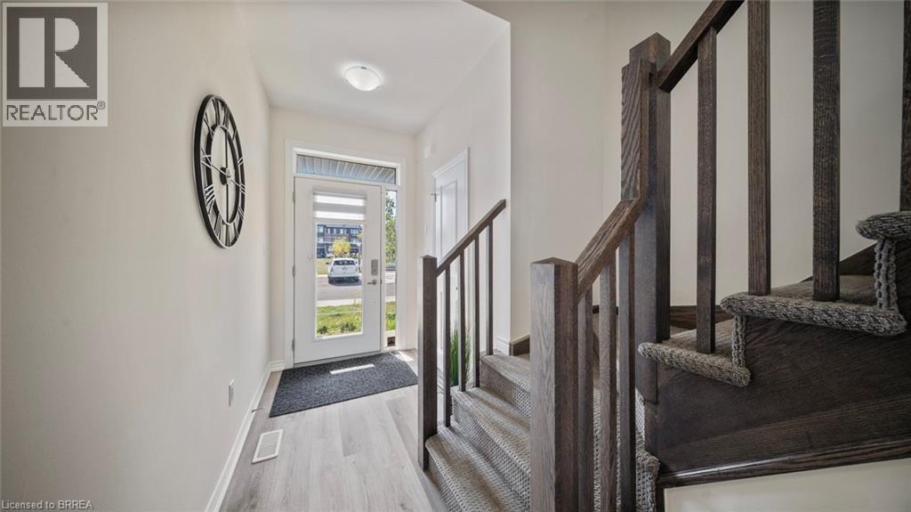 461 Blackburn Drive Unit# 18, Brantford, Ontario  N3T 0W9 - Photo 4 - 40791408