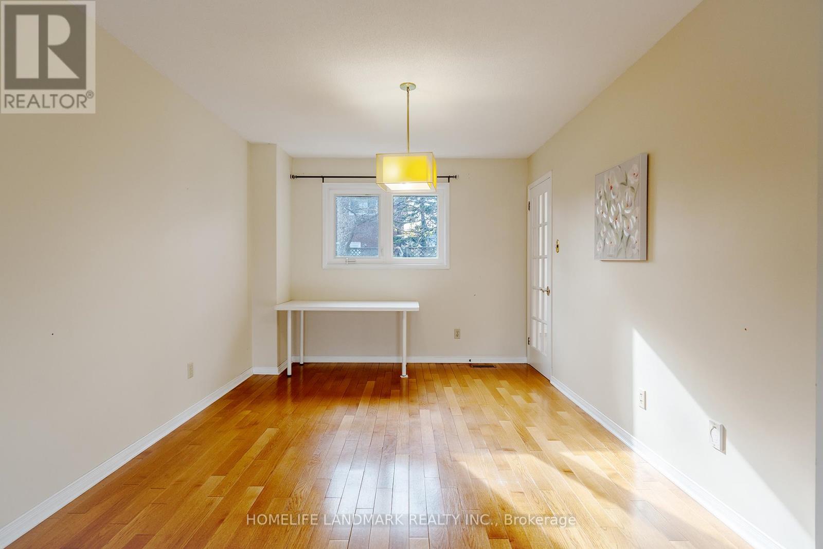 2048 Sixth Line, Oakville, Ontario  L6H 3N2 - Photo 12 - W12589090