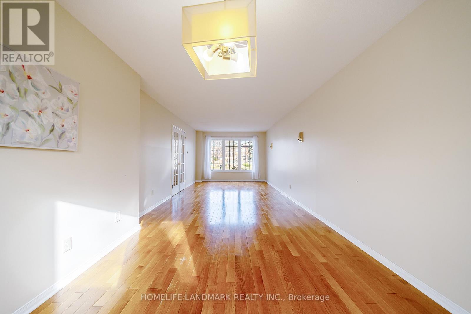 2048 Sixth Line, Oakville, Ontario  L6H 3N2 - Photo 13 - W12589090