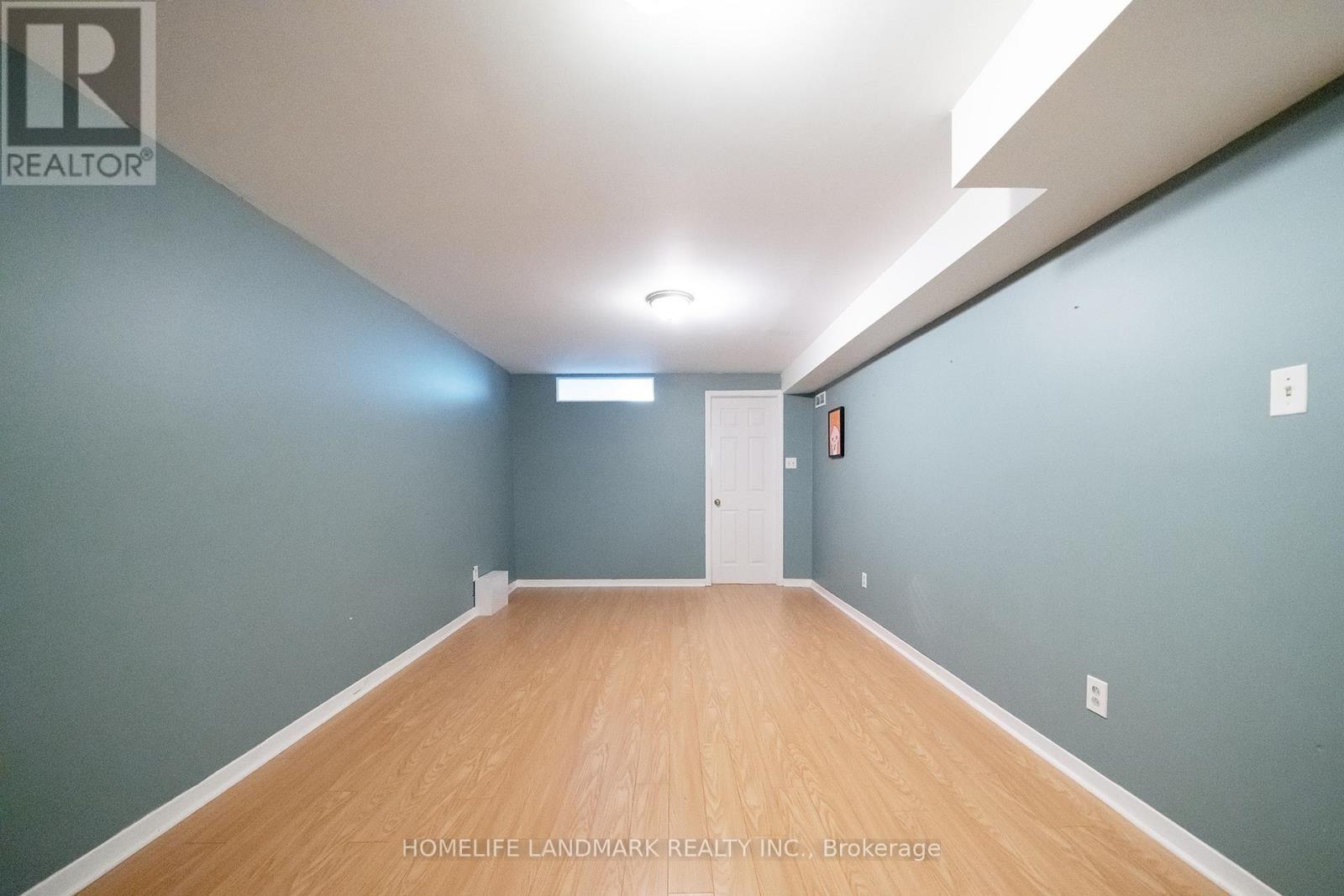 2048 Sixth Line, Oakville, Ontario  L6H 3N2 - Photo 30 - W12589090