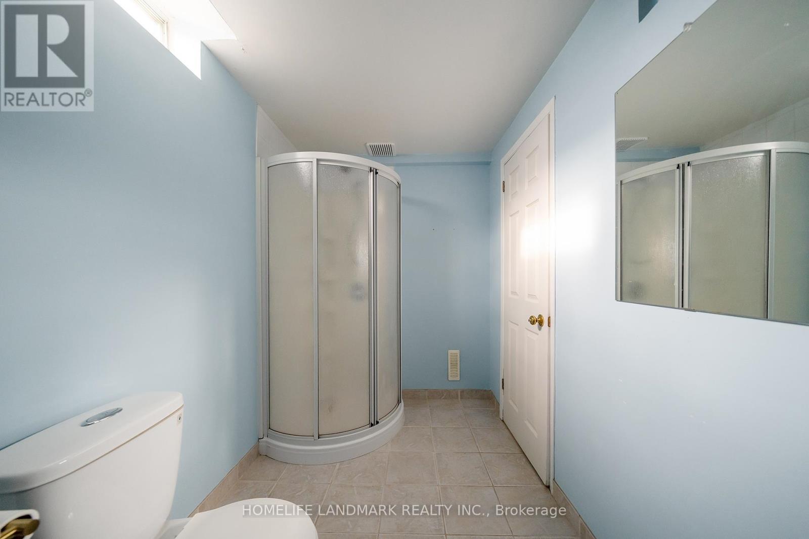 2048 Sixth Line, Oakville, Ontario  L6H 3N2 - Photo 31 - W12589090