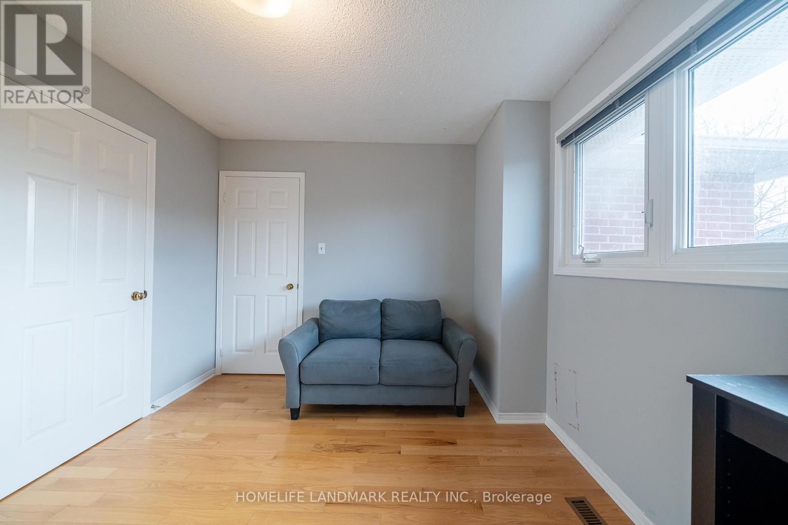 2048 Sixth Line, Oakville, Ontario  L6H 3N2 - Photo 39 - W12589090