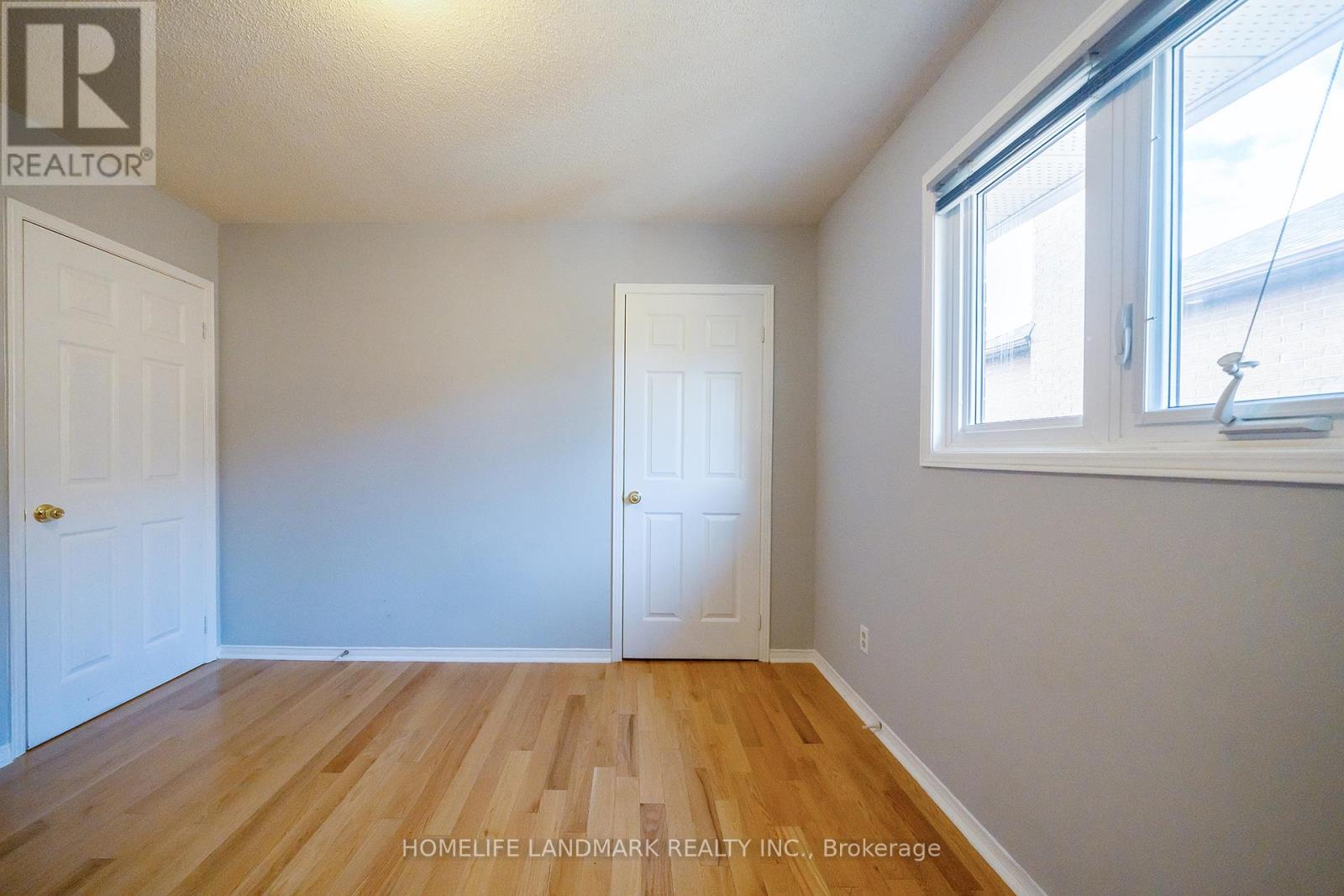 2048 Sixth Line, Oakville, Ontario  L6H 3N2 - Photo 40 - W12589090