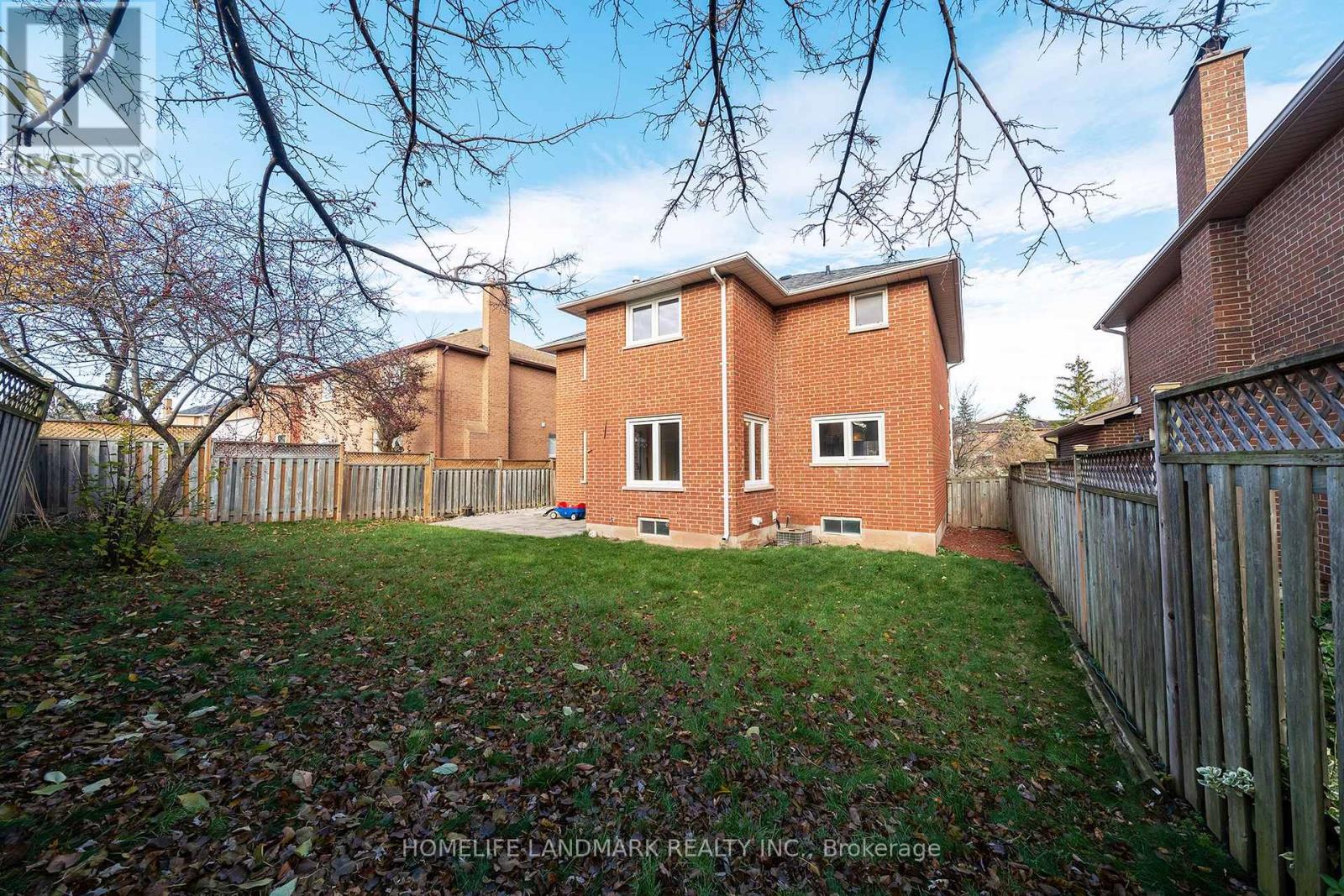 2048 Sixth Line, Oakville, Ontario  L6H 3N2 - Photo 43 - W12589090