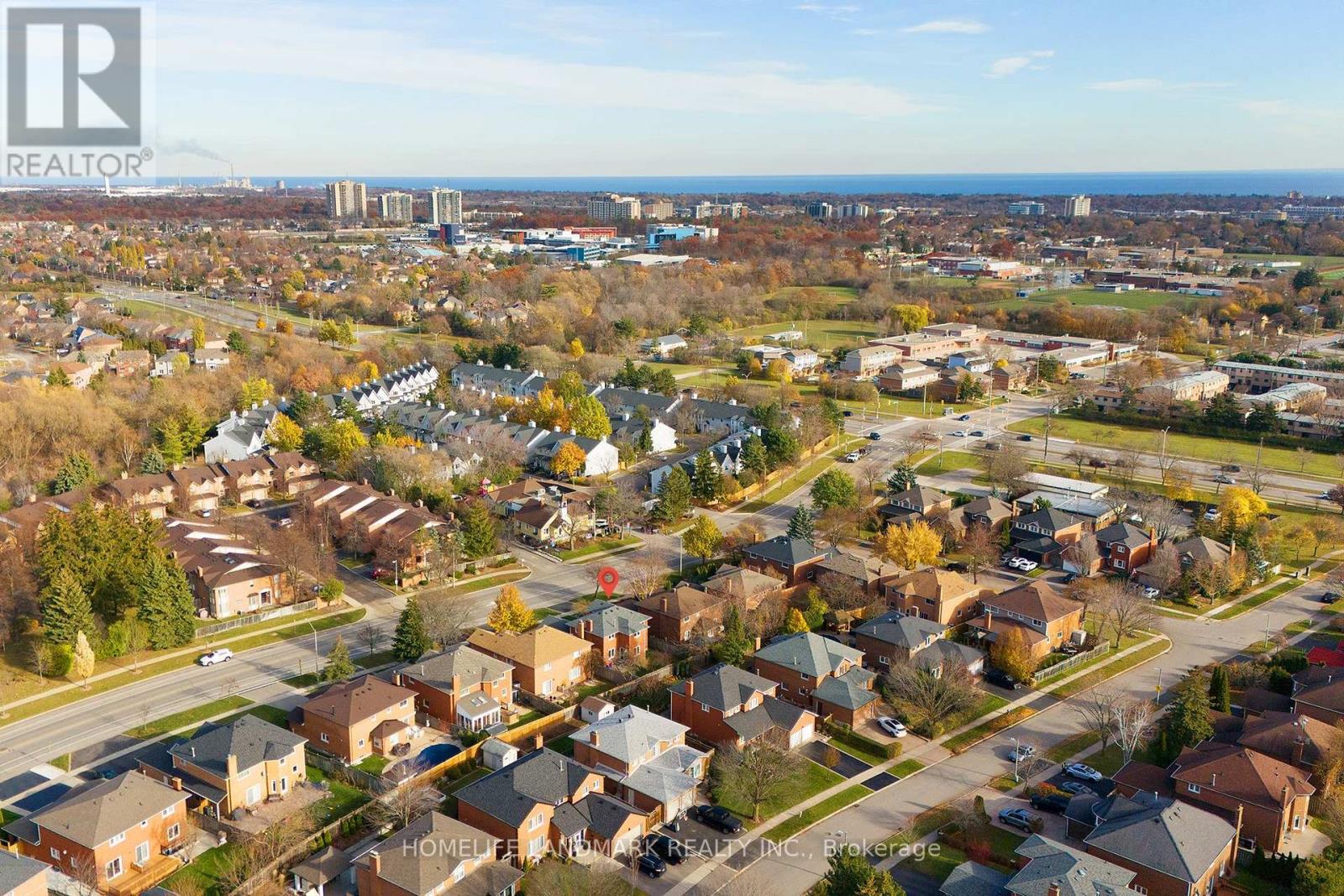 2048 Sixth Line, Oakville, Ontario  L6H 3N2 - Photo 8 - W12589090