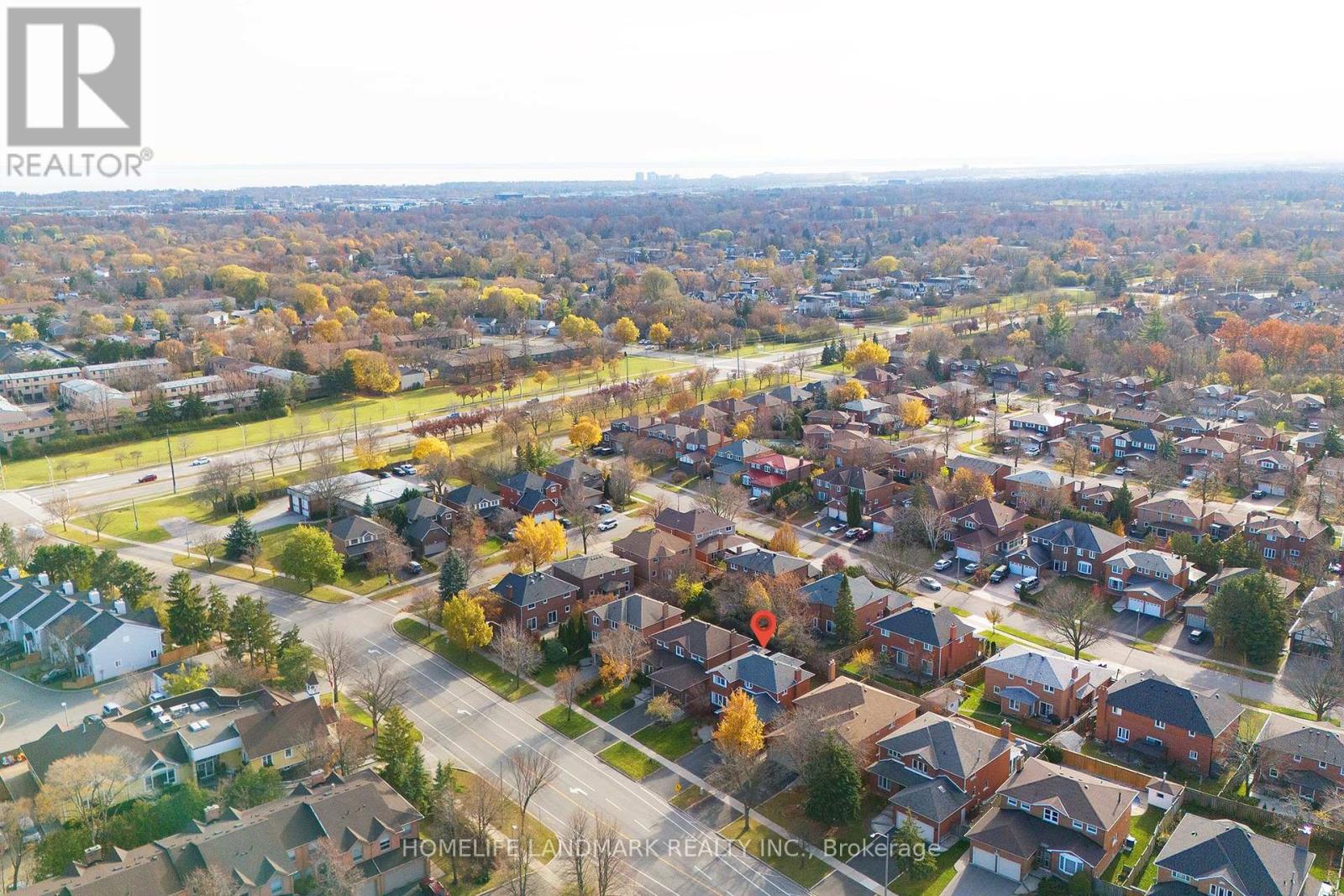 2048 Sixth Line, Oakville, Ontario  L6H 3N2 - Photo 9 - W12589090