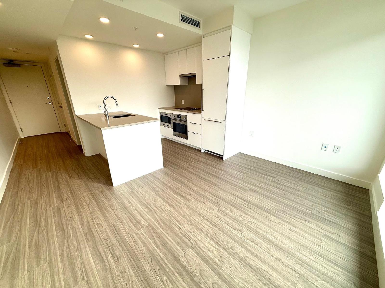 1103 13675 107a Avenue, Surrey, British Columbia  V3T 0X2 - Photo 5 - R3062276