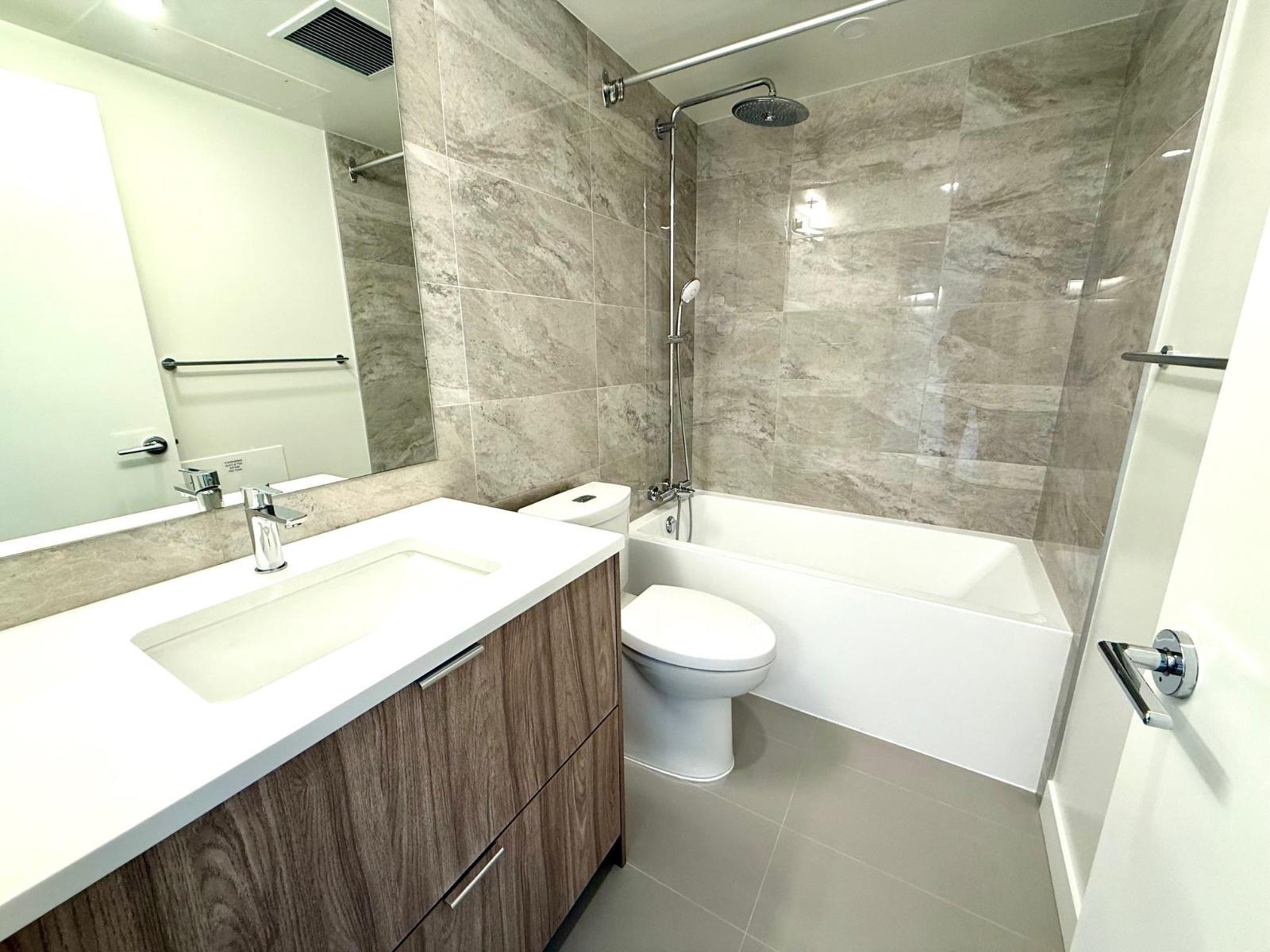 1103 13675 107a Avenue, Surrey, British Columbia  V3T 0X2 - Photo 6 - R3062276