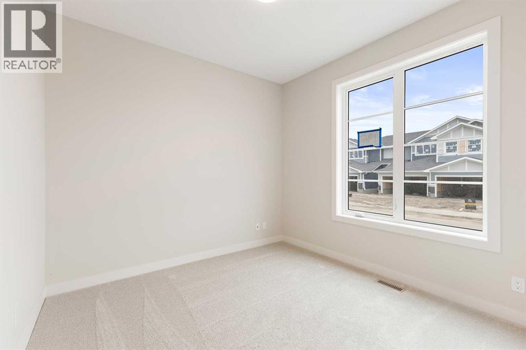 283 Waterford Heights, Chestermere, Alberta  T1X 3B6 - Photo 4 - A2257170