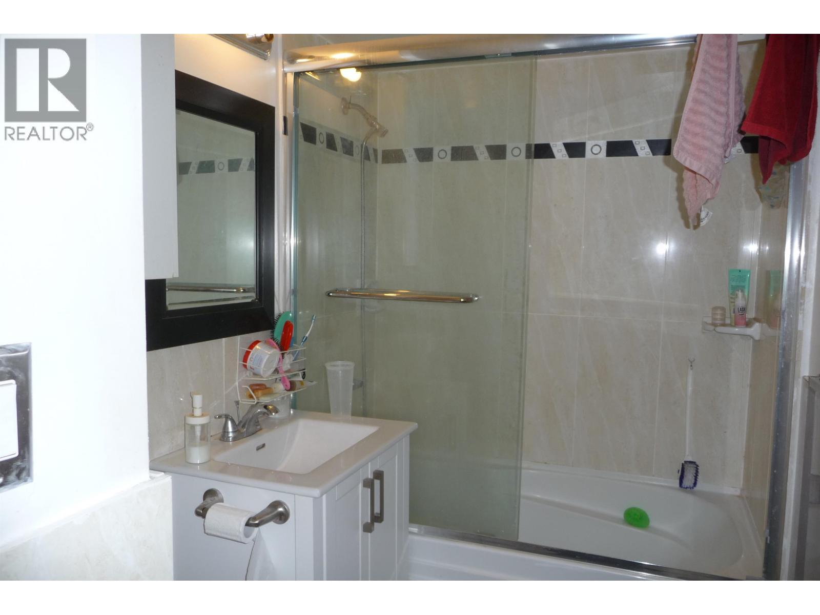 5249 Hoy Street, Vancouver, British Columbia V5R 4N9 - Photo 7 - R3070976