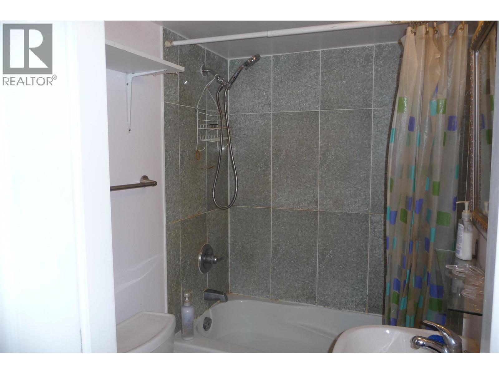 5249 Hoy Street, Vancouver, British Columbia V5R 4N9 - Photo 12 - R3070976