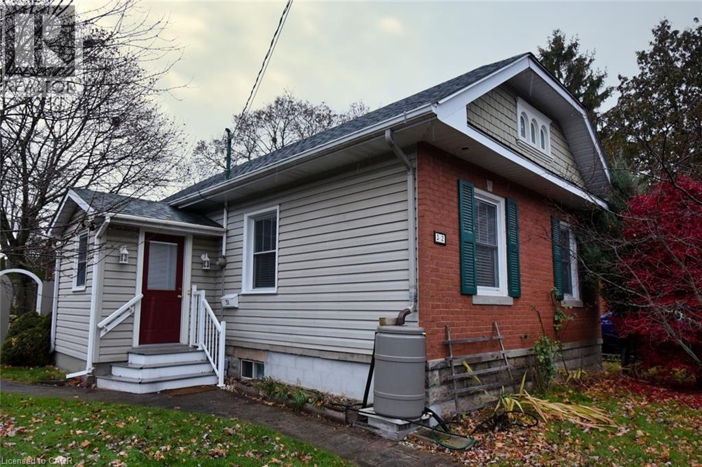 32 Matilda Street S, Dundas, Ontario  L9H 3C5 - Photo 4 - 40787338