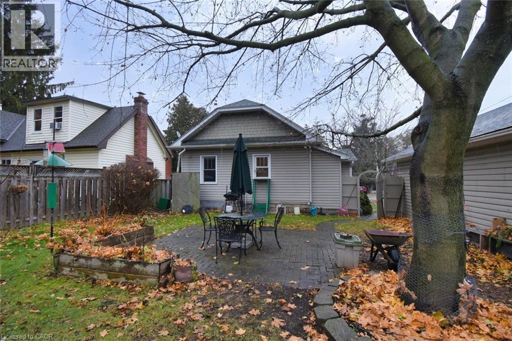 32 Matilda Street S, Dundas, Ontario  L9H 3C5 - Photo 30 - 40787338