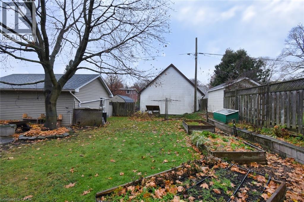 32 Matilda Street S, Dundas, Ontario  L9H 3C5 - Photo 33 - 40787338