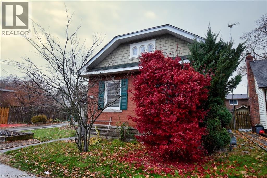 32 Matilda Street S, Dundas, Ontario  L9H 3C5 - Photo 3 - 40787338