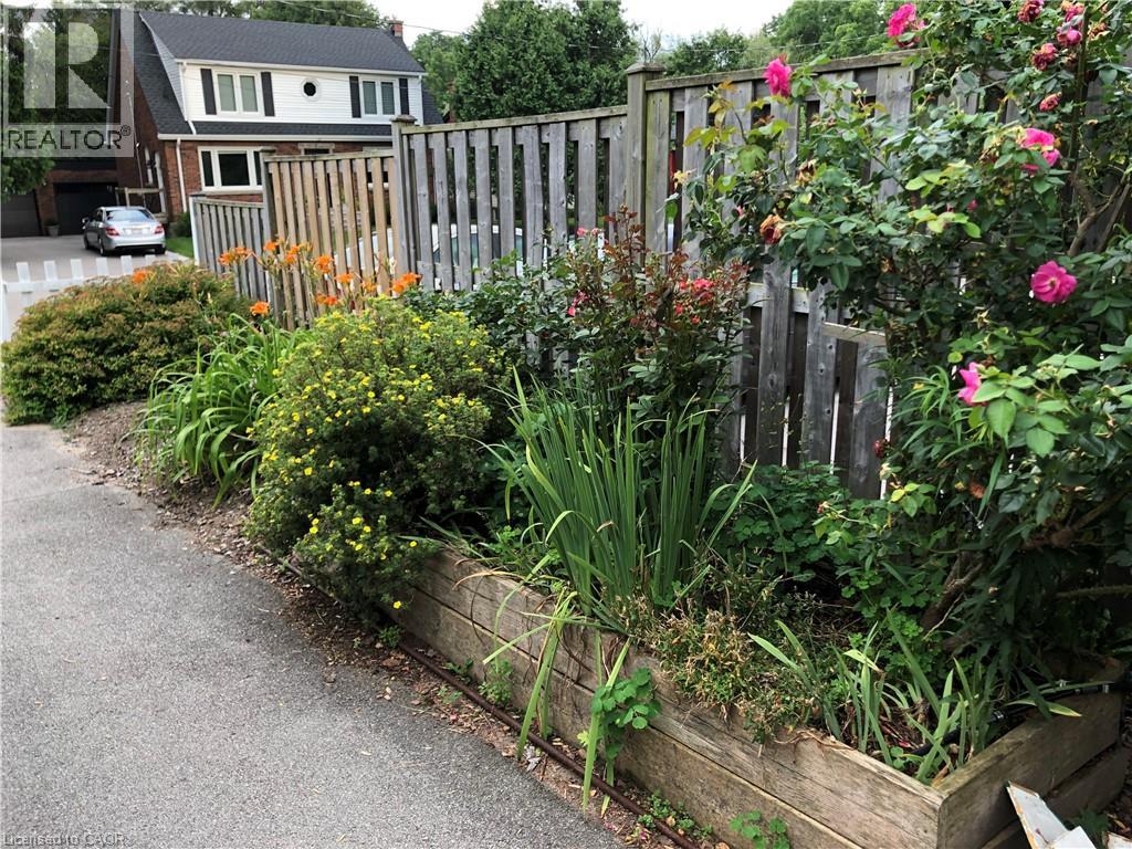 32 Matilda Street S, Dundas, Ontario  L9H 3C5 - Photo 41 - 40787338