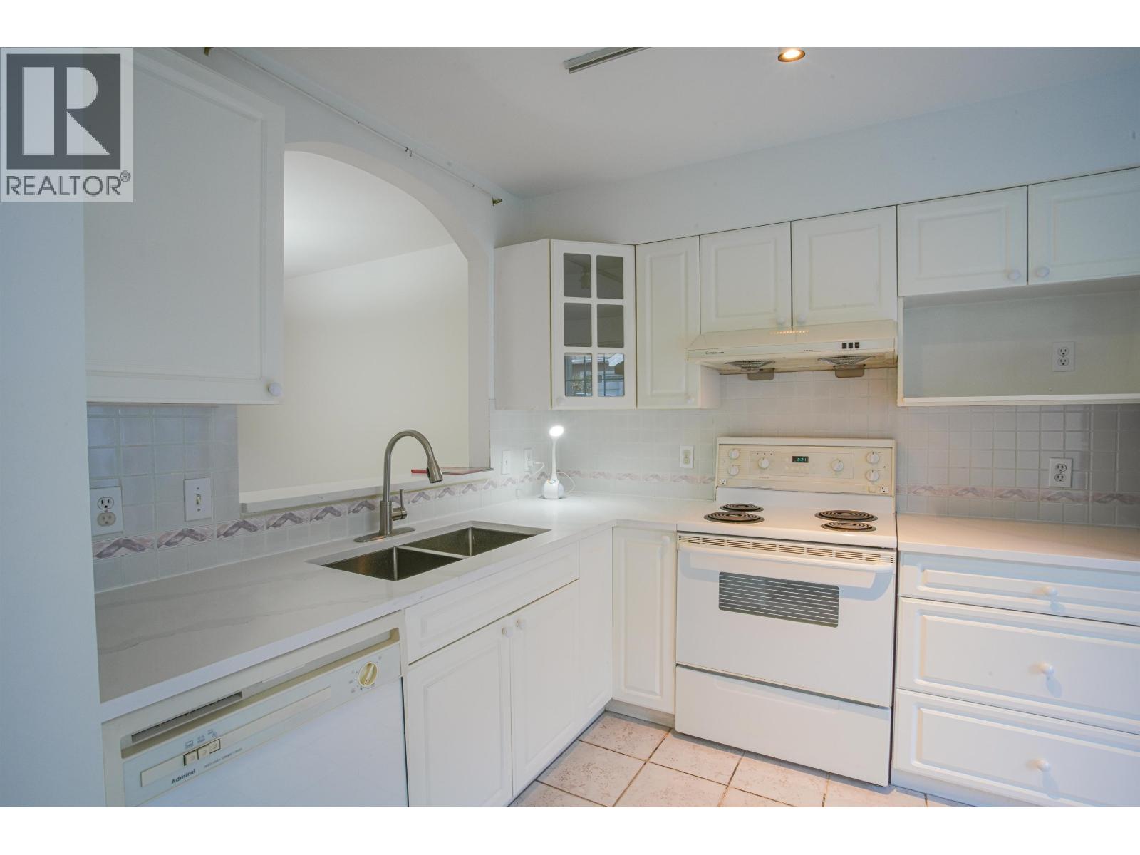 30 7128 18th Avenue, Burnaby, British Columbia  V3N 1H1 - Photo 11 - R3062799