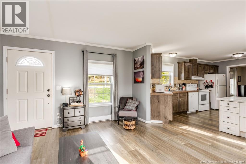 3 Daisy Street, Saint John, New Brunswick E2M 5M9 - Photo 8 - NB129690