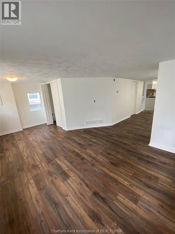 49 Degge Street, Chatham, Ontario  N7M 4X3 - Photo 5 - 25030753