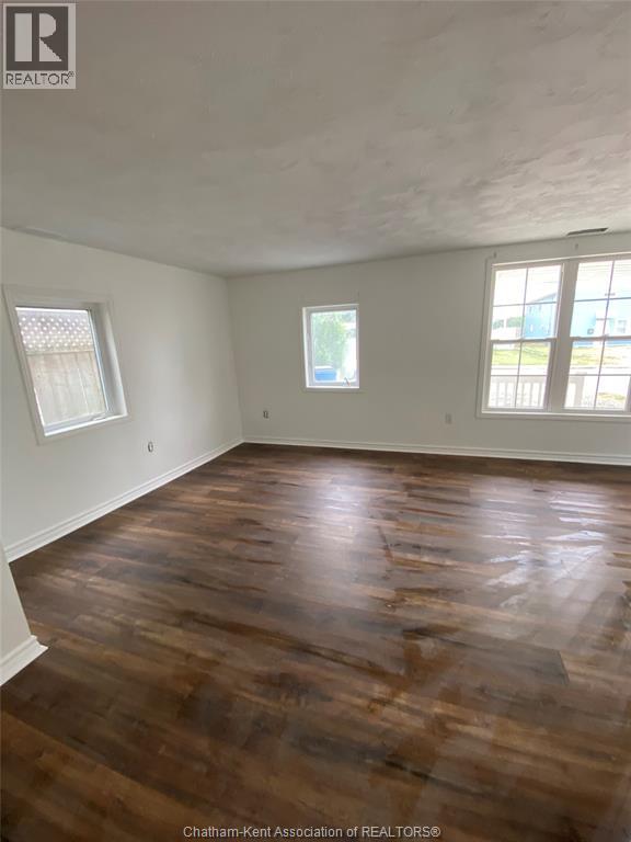 49 Degge Street, Chatham, Ontario  N7M 4X3 - Photo 6 - 25030753