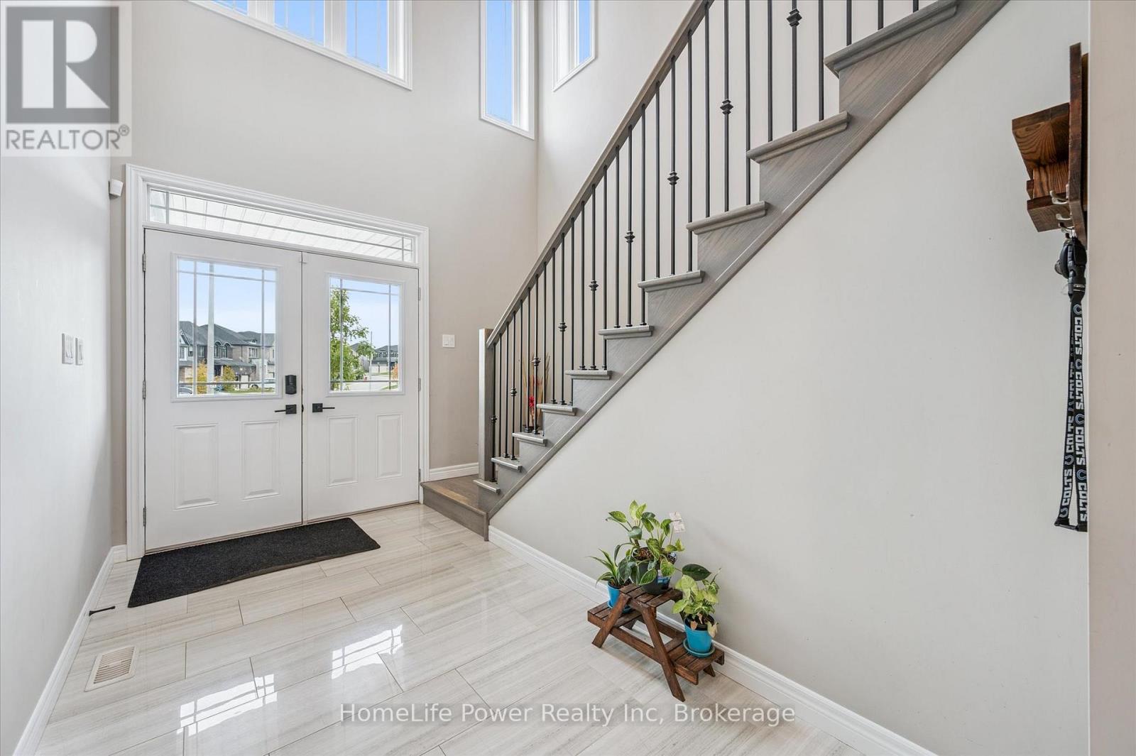 9 Everton Drive, Guelph, Ontario  N1E 0R9 - Photo 5 - X12421868