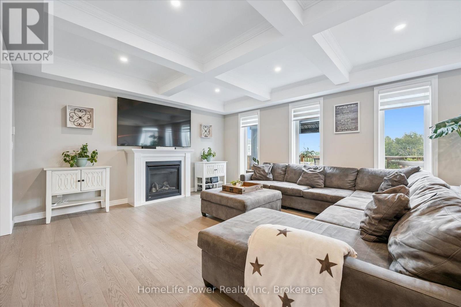 9 Everton Drive, Guelph, Ontario  N1E 0R9 - Photo 6 - X12421868