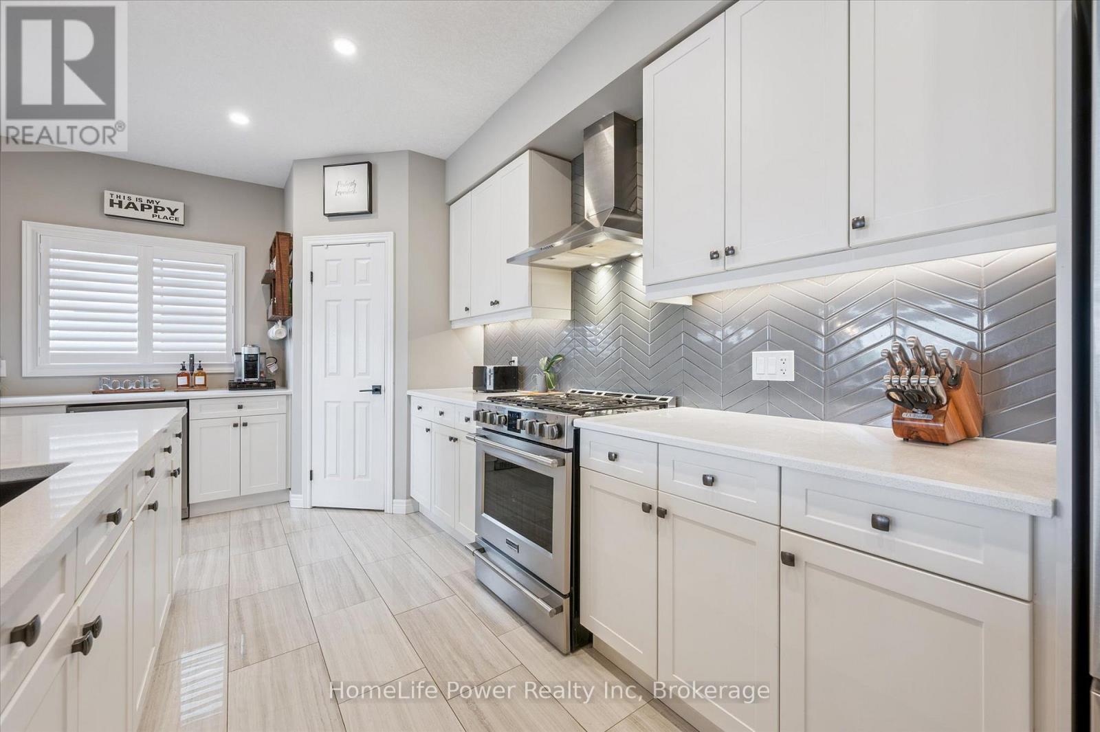 9 Everton Drive, Guelph, Ontario  N1E 0R9 - Photo 9 - X12421868