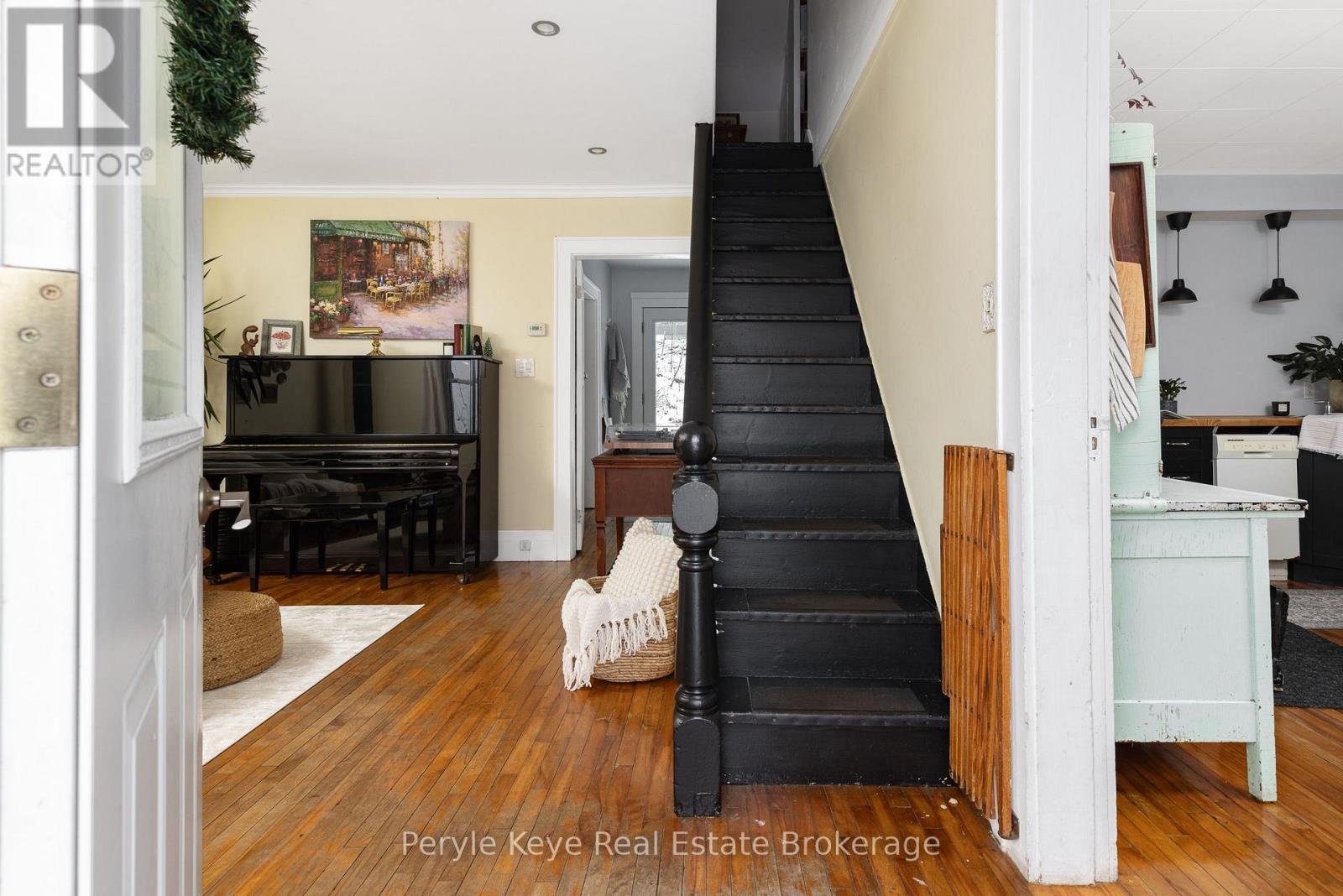 15 East Elliott Street, Huntsville, Ontario  P1H 1W8 - Photo 14 - X12589134