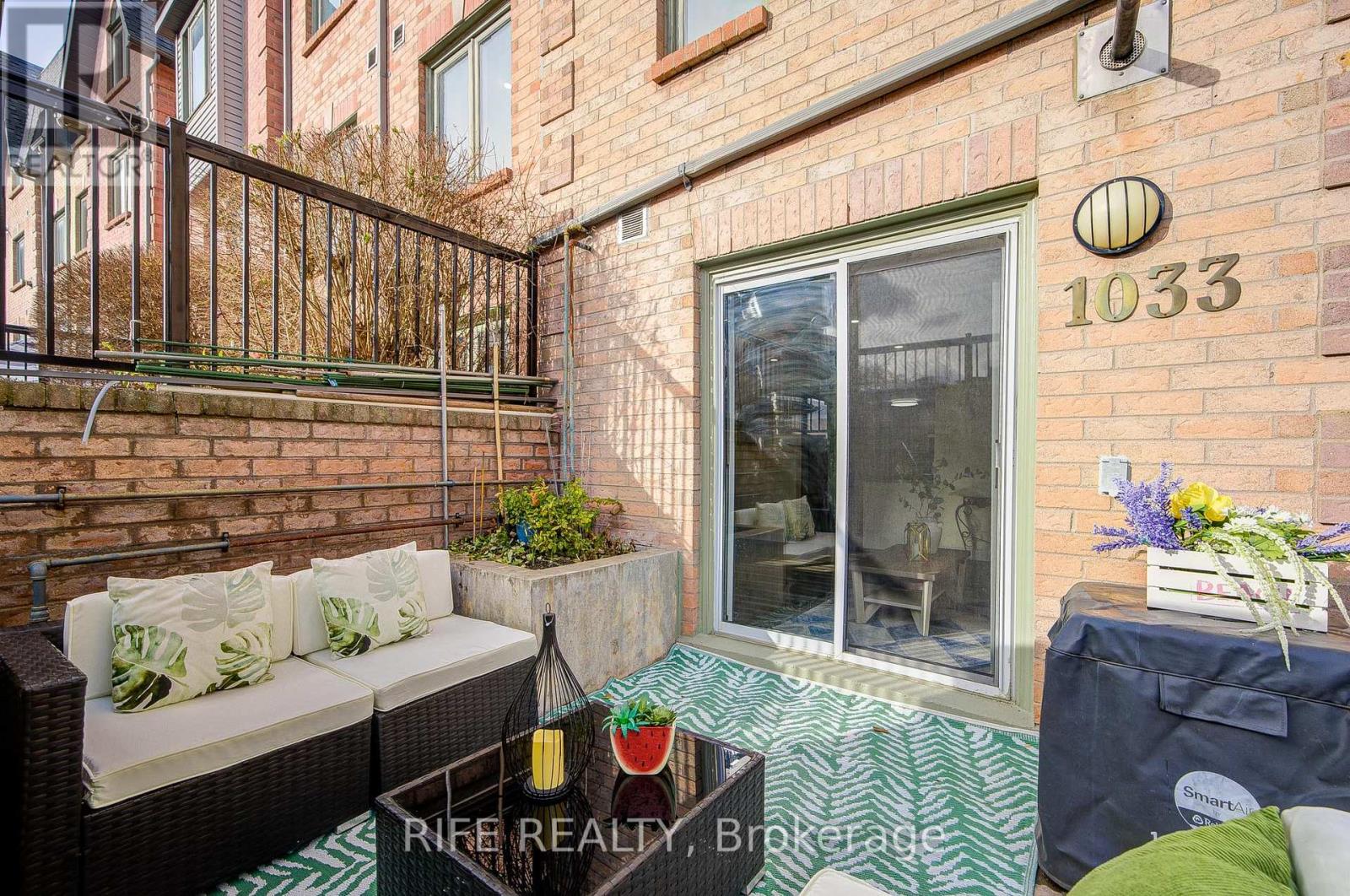 1033 - 75 Weldrick Road E, Richmond Hill, Ontario  L4C 0H9 - Photo 22 - N12587282