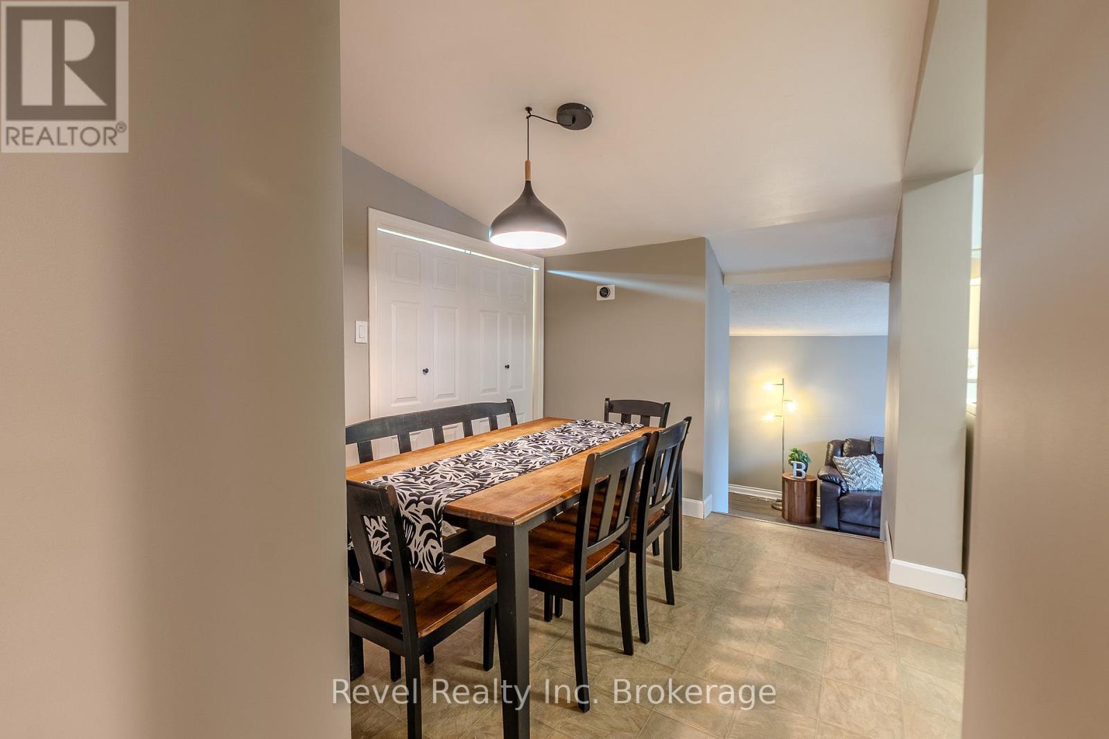 722 Morin Street, North Bay, Ontario P1B 5R9 - Photo 10 - X12589170