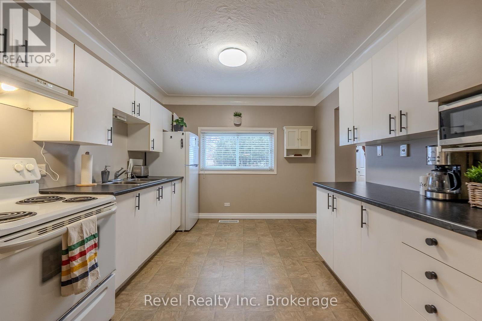 722 Morin Street, North Bay, Ontario P1B 5R9 - Photo 11 - X12589170