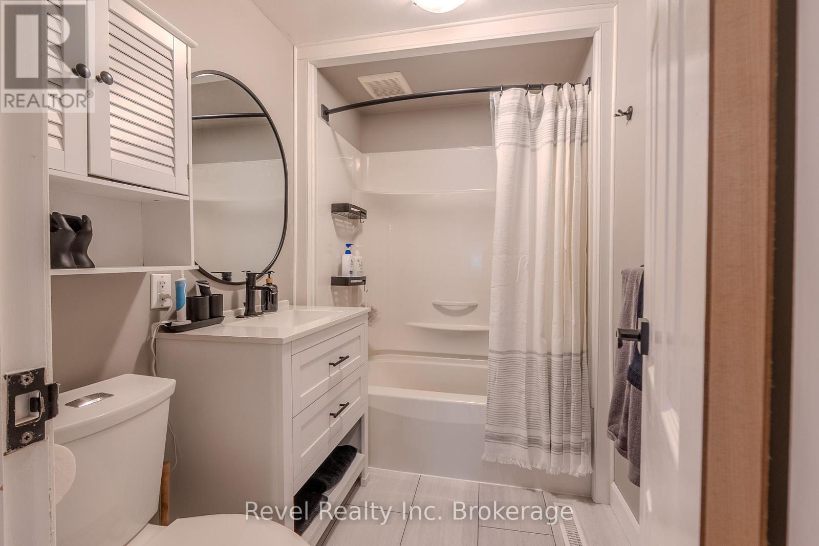 722 Morin Street, North Bay, Ontario P1B 5R9 - Photo 25 - X12589170