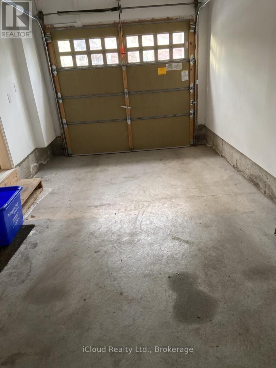 2 - (Main) - 3215 Thomas Street, Mississauga, Ontario  L5M 0M1 - Photo 16 - W12588578