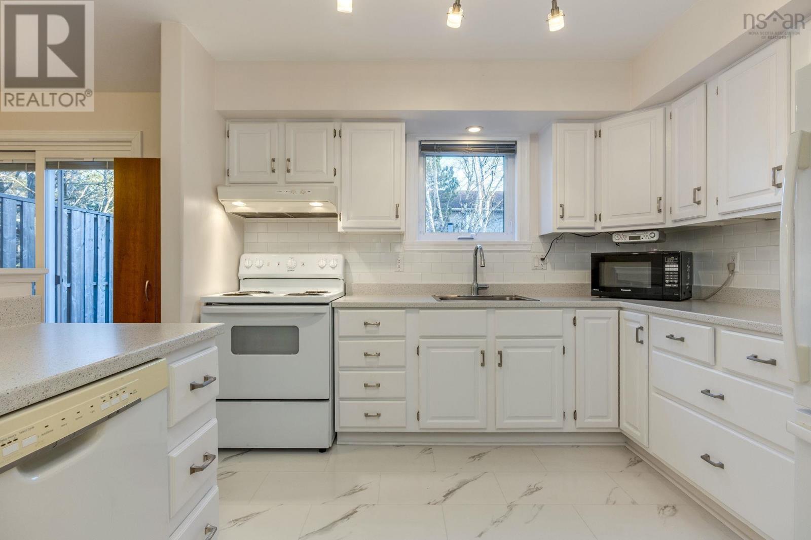 42 Colonna Place, Dartmouth, Nova Scotia  B2X 3H7 - Photo 5 - 202528786