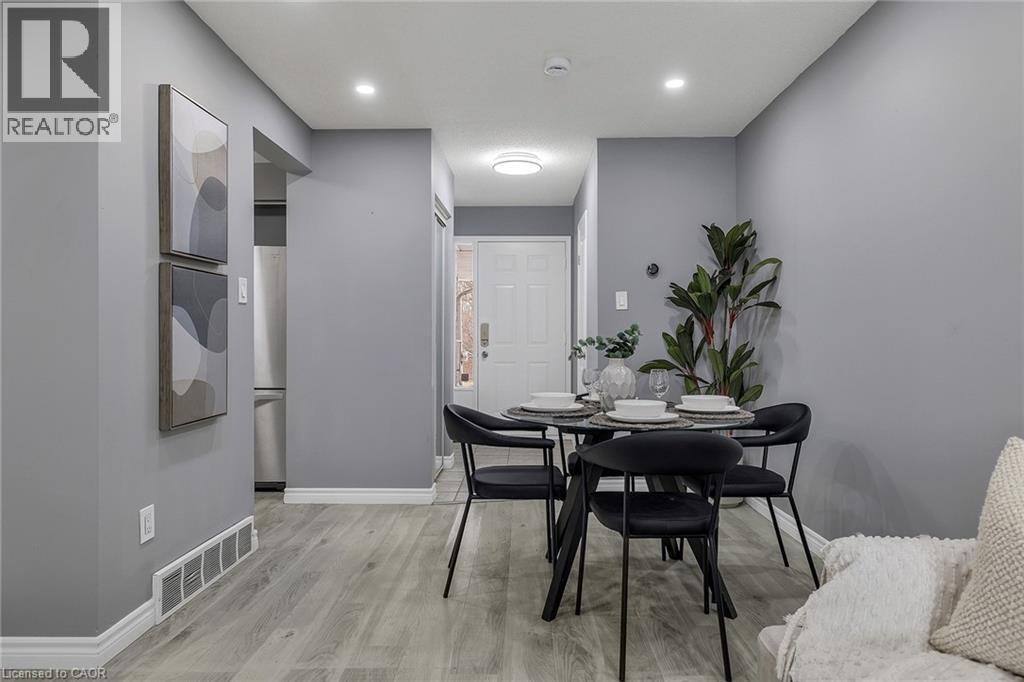 301 Clyde Road, Cambridge, Ontario  N1R 5S7 - Photo 11 - 40789587