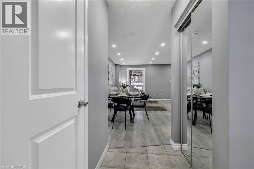 301 Clyde Road, Cambridge, Ontario  N1R 5S7 - Photo 3 - 40789587