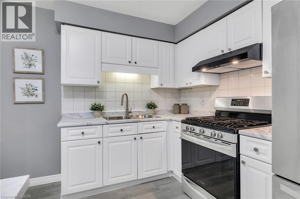 301 Clyde Road, Cambridge, Ontario  N1R 5S7 - Photo 8 - 40789587