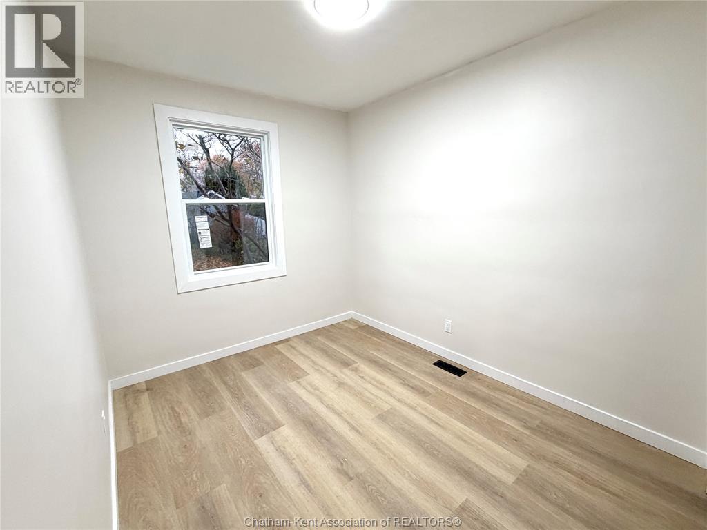 149 Tweedsmuir Avenue West, Chatham, Ontario  N7M 2A5 - Photo 10 - 25030819