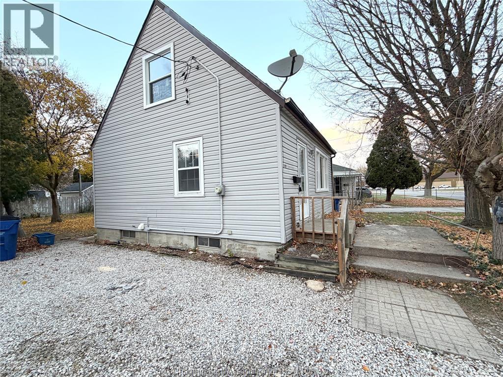 149 Tweedsmuir Avenue West, Chatham, Ontario  N7M 2A5 - Photo 3 - 25030819