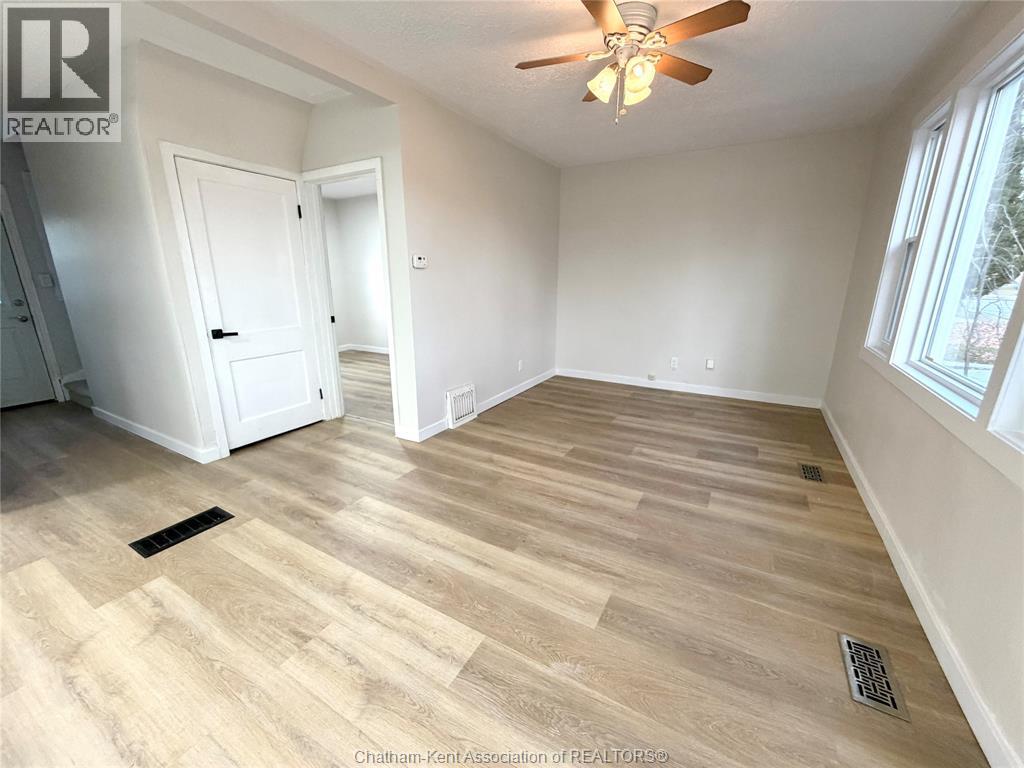 149 Tweedsmuir Avenue West, Chatham, Ontario  N7M 2A5 - Photo 7 - 25030819