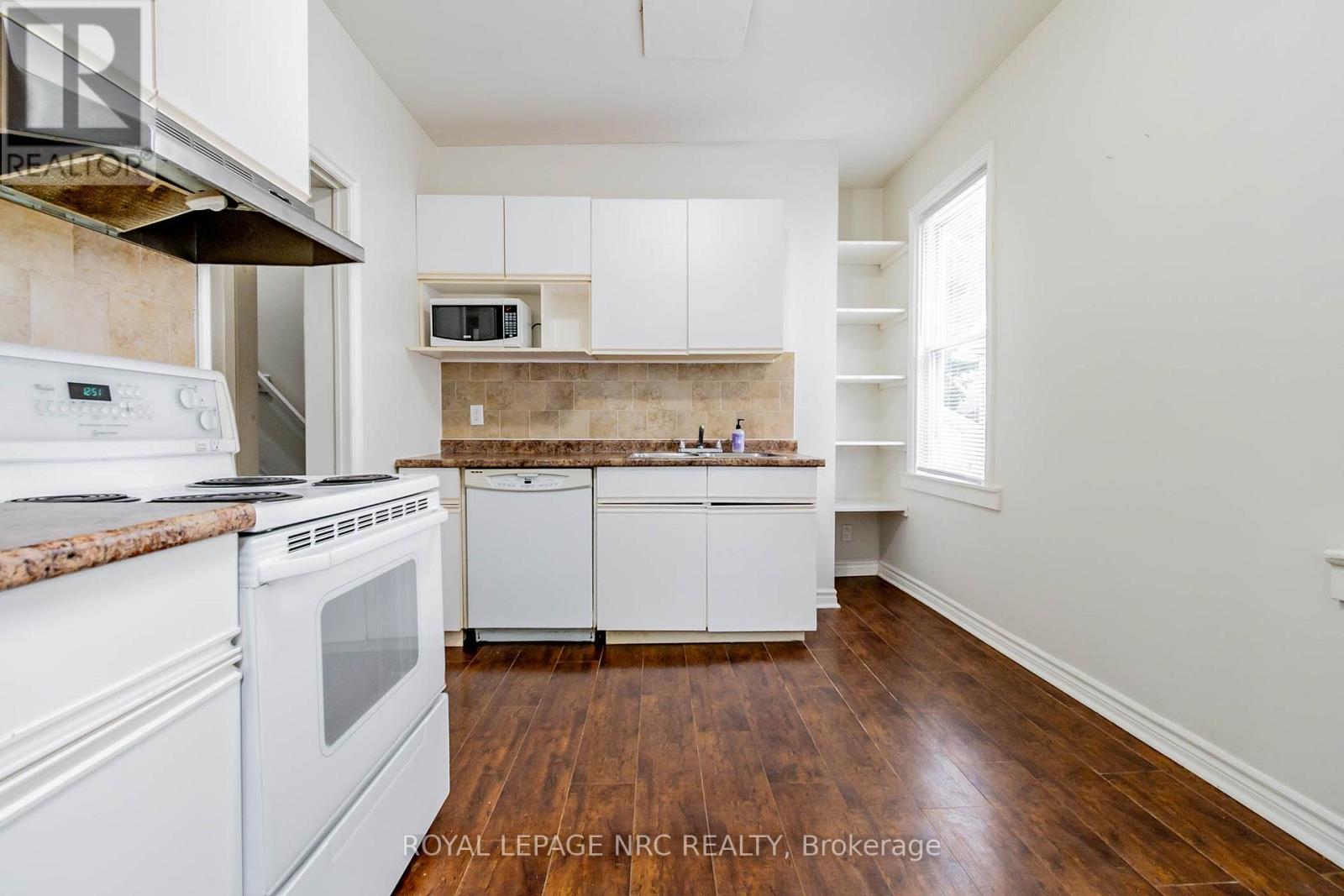 1 - 53 Wellington Street, St. Catharines, Ontario  L2R 5P9 - Photo 10 - X12589172