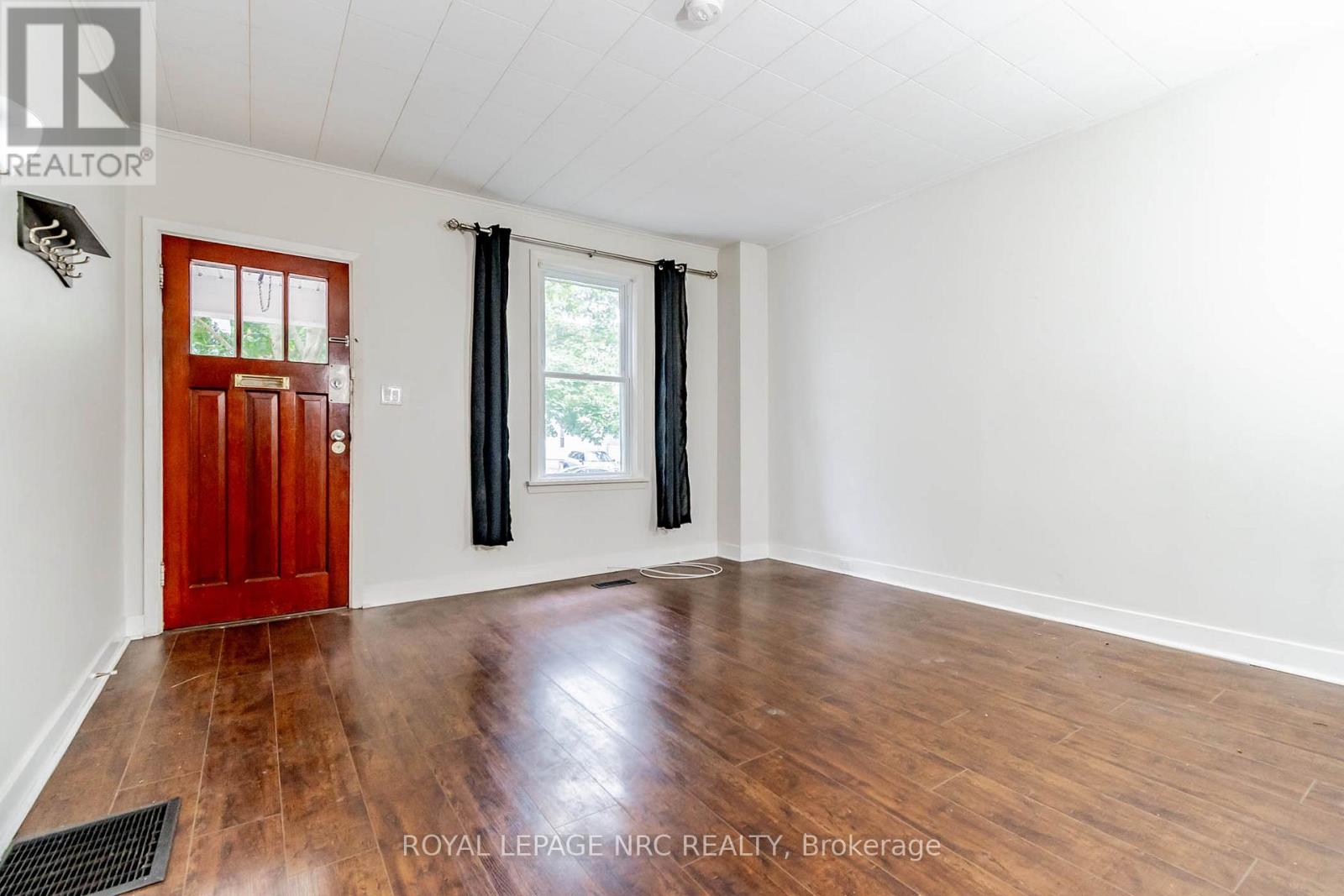 1 - 53 Wellington Street, St. Catharines, Ontario  L2R 5P9 - Photo 6 - X12589172