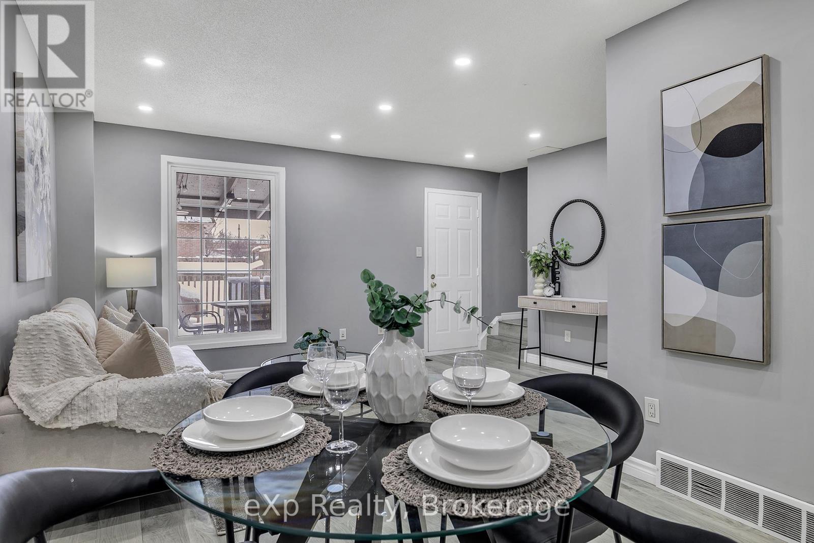 301 Clyde Road, Cambridge, Ontario N1R 1L5 - Photo 12 - X12589180