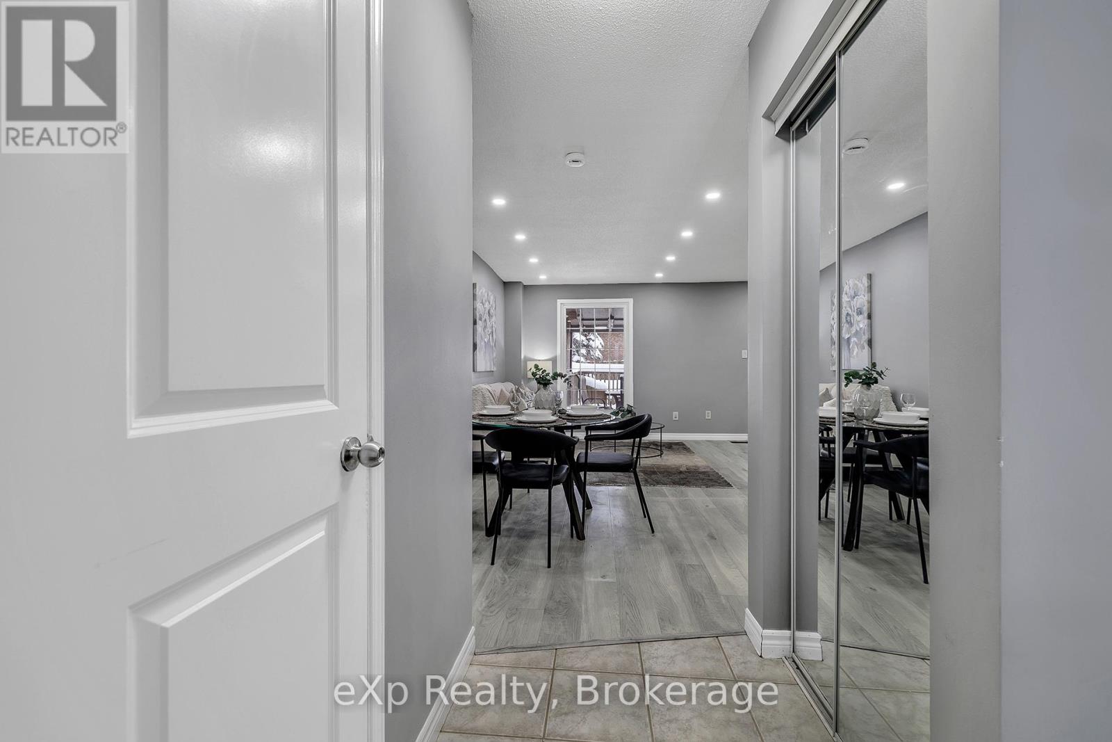 301 Clyde Road, Cambridge, Ontario N1R 1L5 - Photo 3 - X12589180