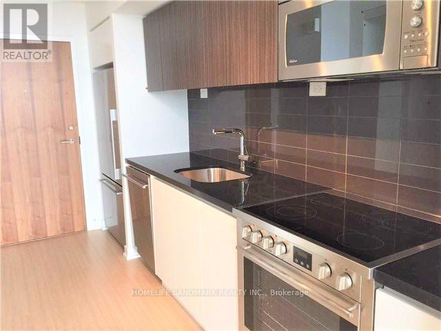 808 - 85 Queens Wharf Road, Toronto, Ontario  M5V 0J9 - Photo 3 - C12589156