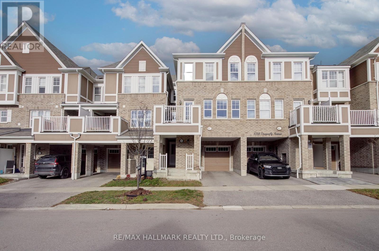 1036 Dragonfly Avenue, Pickering, Ontario  L1X 0E7 - Photo 2 - E12589116