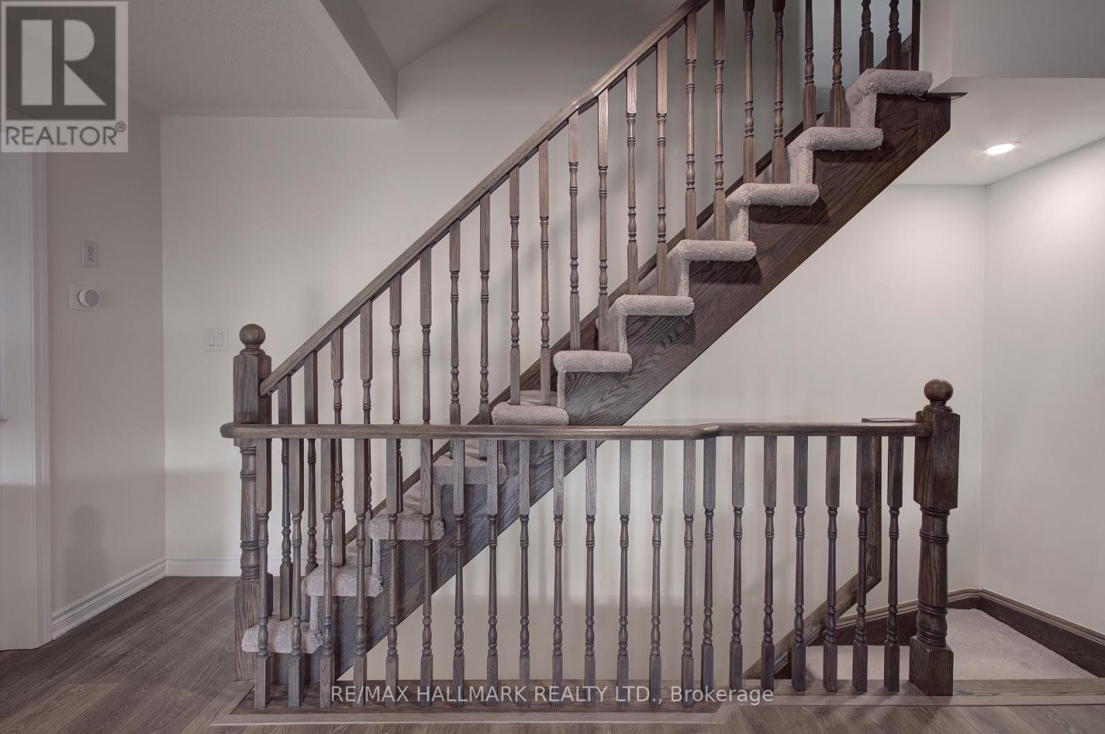 1036 Dragonfly Avenue, Pickering, Ontario  L1X 0E7 - Photo 31 - E12589116