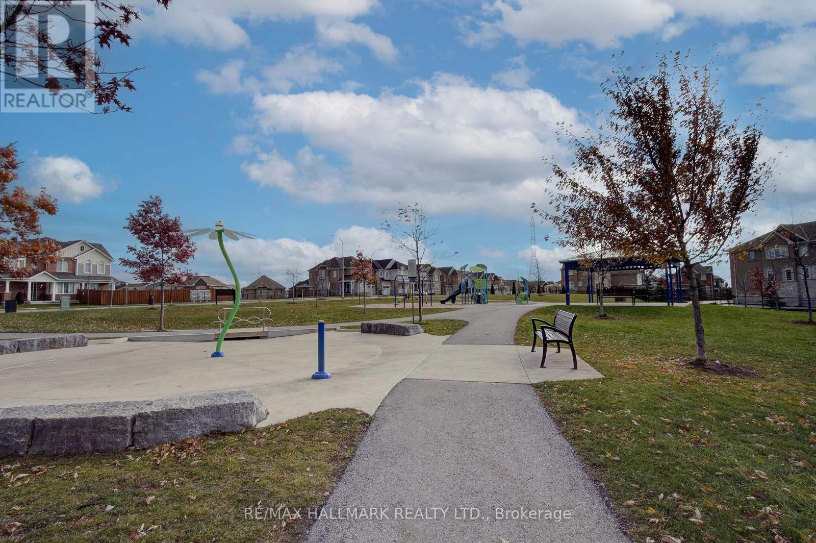 1036 Dragonfly Avenue, Pickering, Ontario  L1X 0E7 - Photo 5 - E12589116