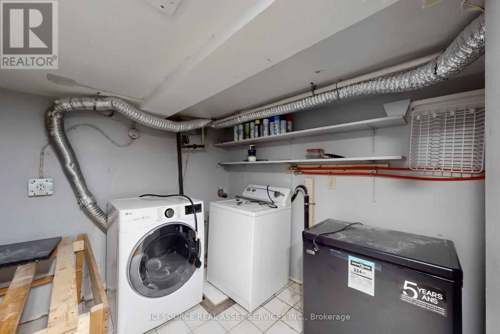 Upper - 463 Pape Avenue, Toronto, Ontario  M4K 3P6 - Photo 35 - E12589142