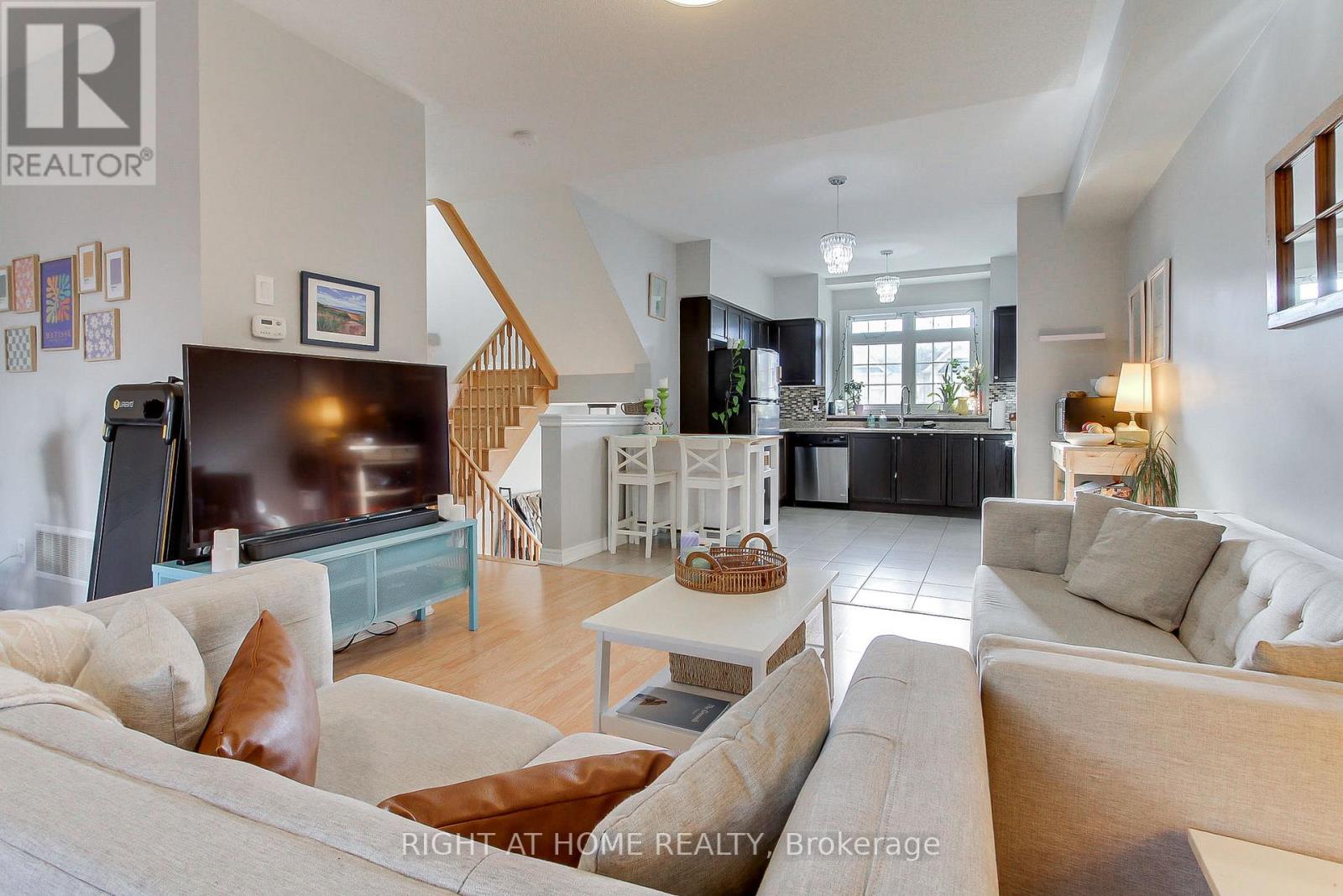 89 Matthewson Avenue, Bradford West Gwillimbury, Ontario  L3Z 0N8 - Photo 16 - N12589130